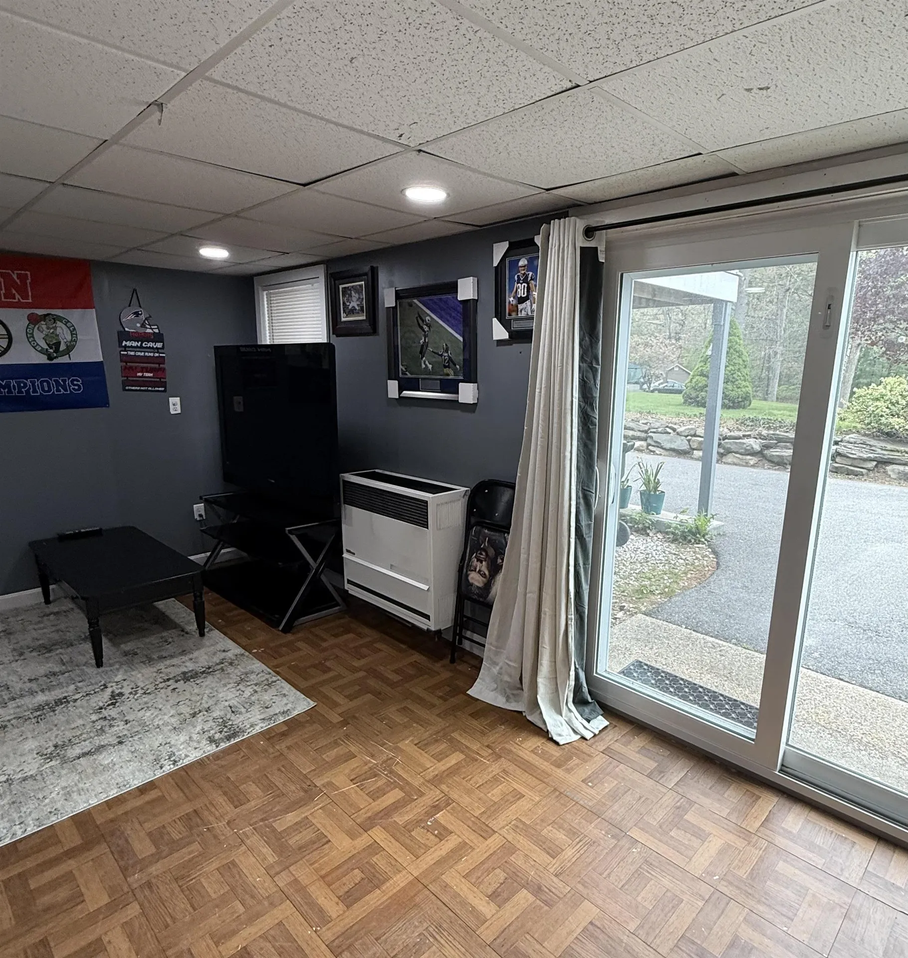 4 Sunset Drive Londonderry NH 03053