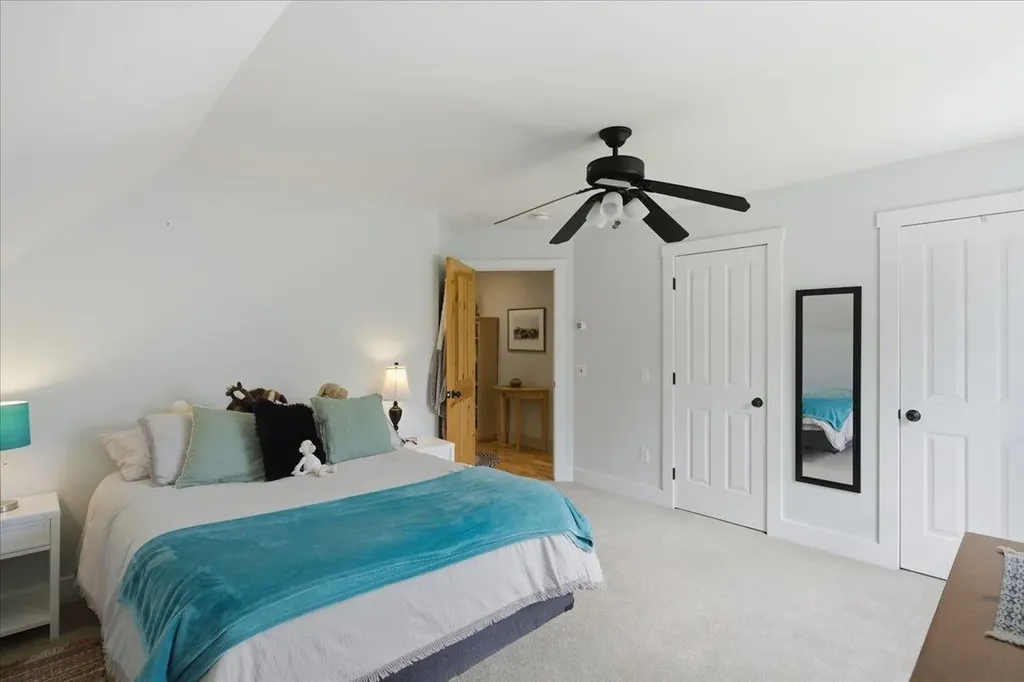 39 Stoney Brook Road Londonderry VT 05148