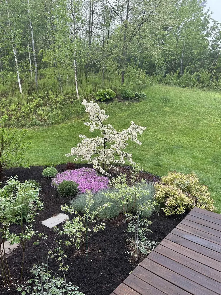 39 Stoney Brook Road Londonderry VT 05148