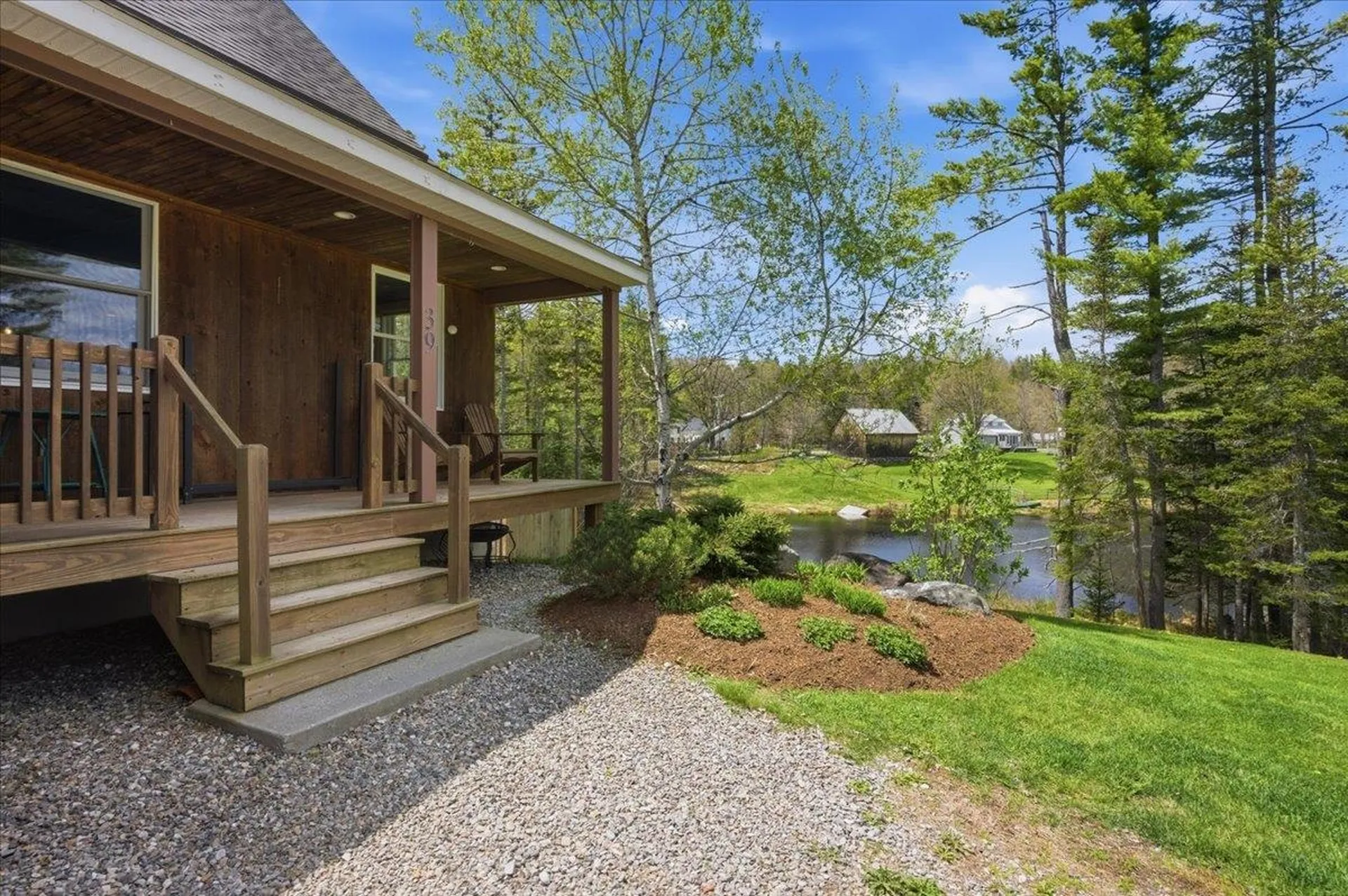 39 Stoney Brook Road Londonderry VT 05148