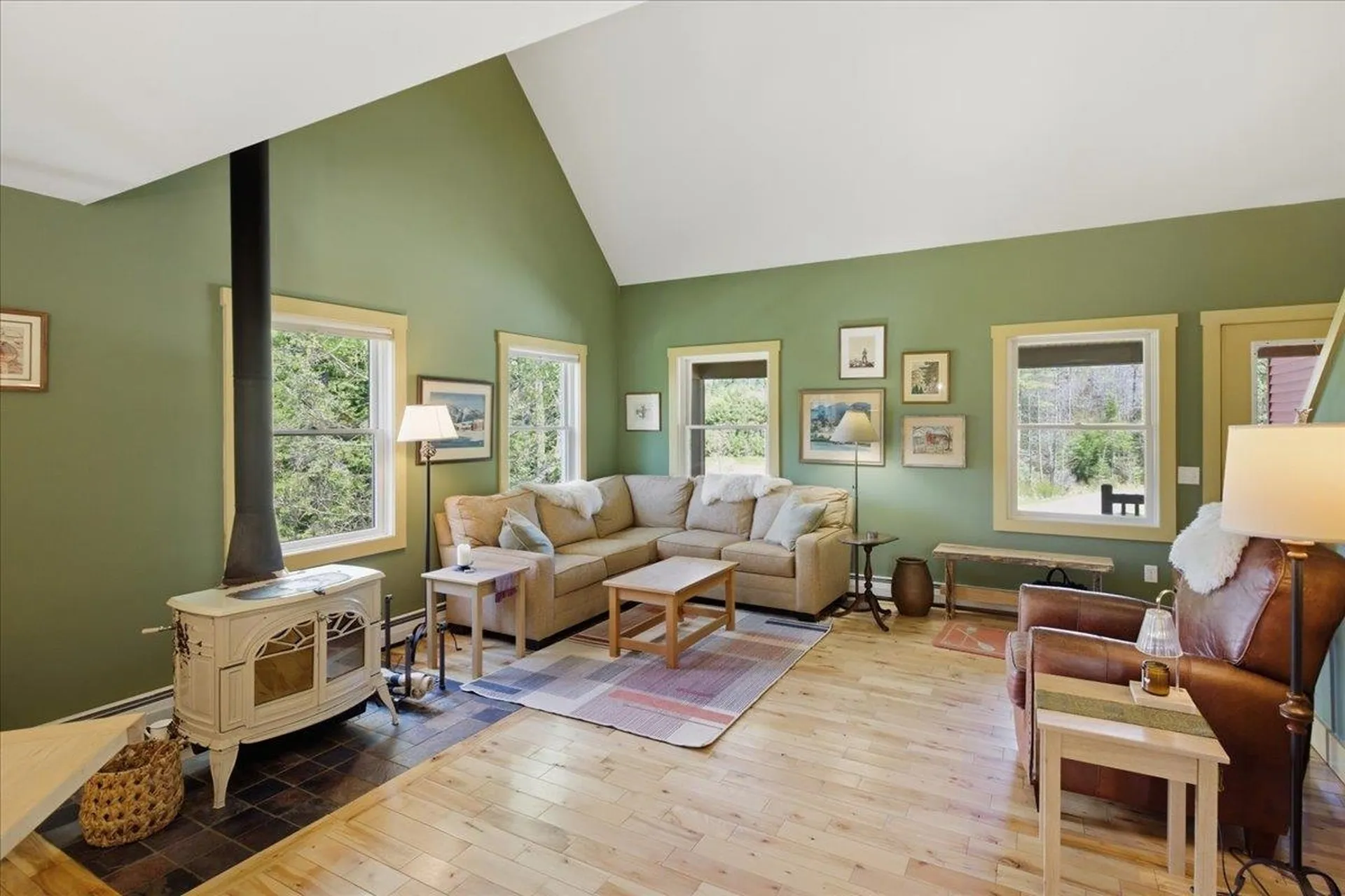 39 Stoney Brook Road Londonderry VT 05148