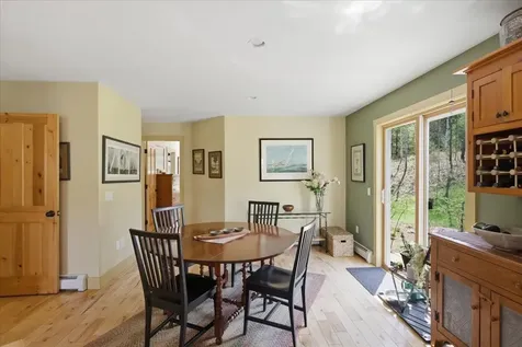 39 Stoney Brook Road Londonderry VT 05148