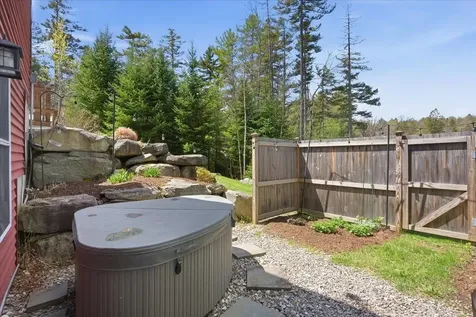 39 Stoney Brook Road Londonderry VT 05148