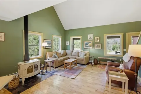39 Stoney Brook Road Londonderry VT 05148