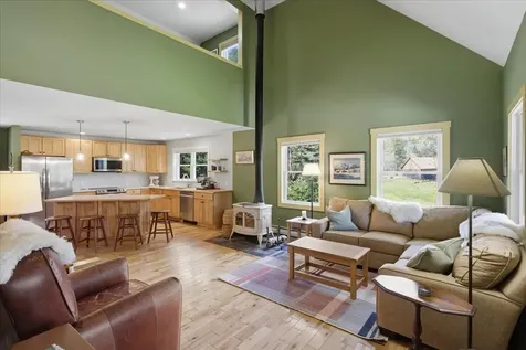 39 Stoney Brook Road Londonderry VT 05148