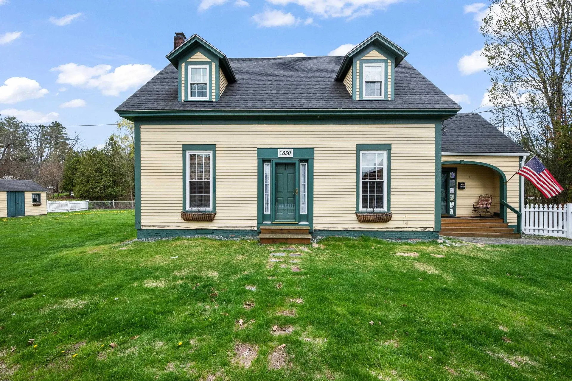 7 Pleasant Street Lancaster NH 03584