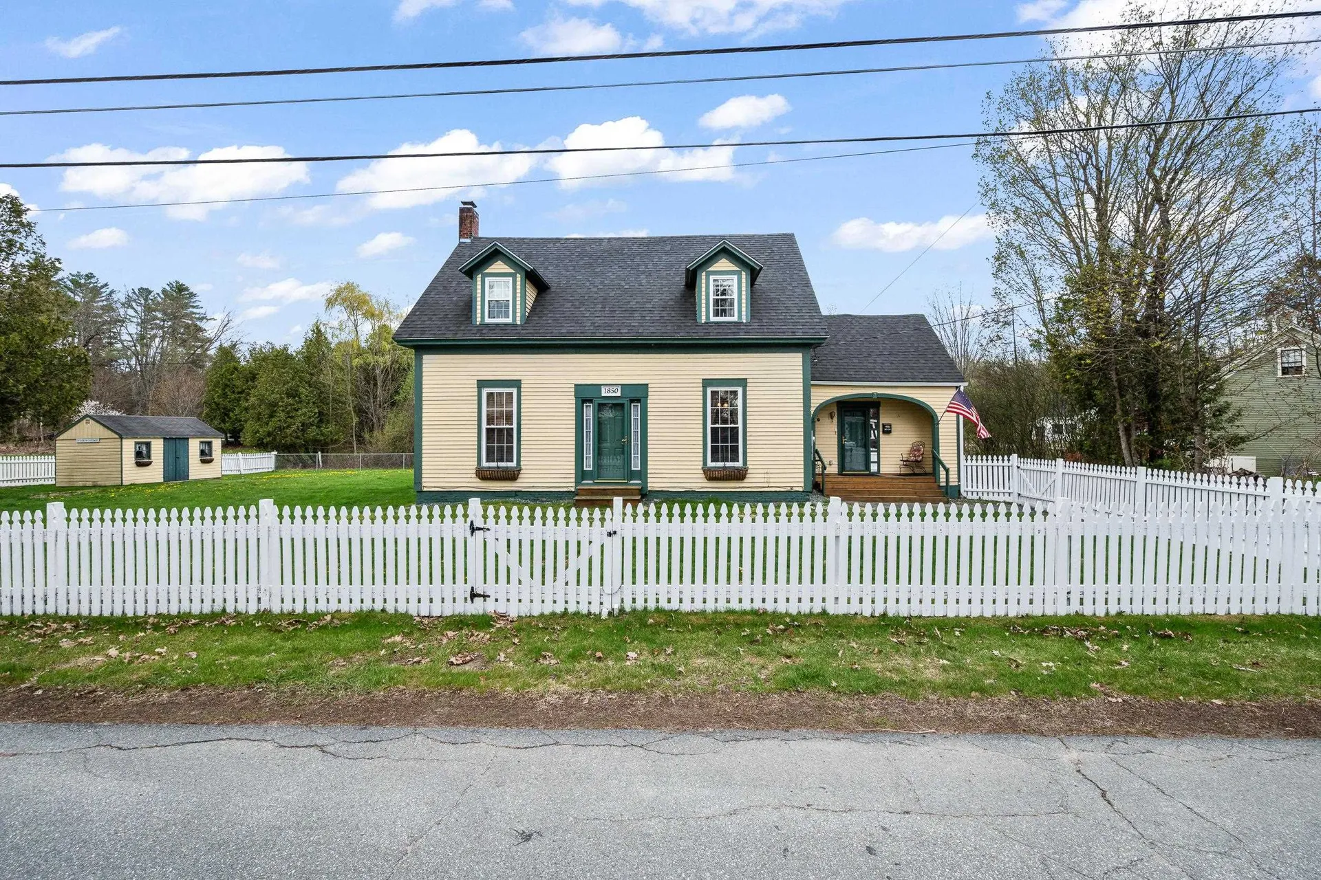 7 Pleasant Street Lancaster NH 03584