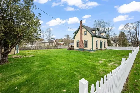 7 Pleasant Street Lancaster NH 03584