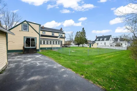 7 Pleasant Street Lancaster NH 03584
