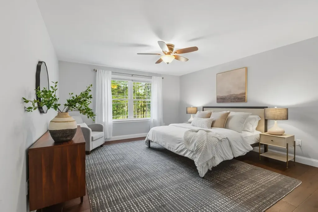 10 Wilson Way Brentwood NH 03833
