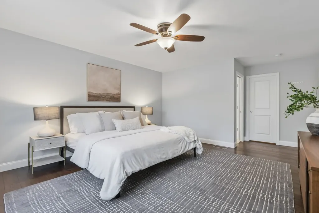 10 Wilson Way Brentwood NH 03833