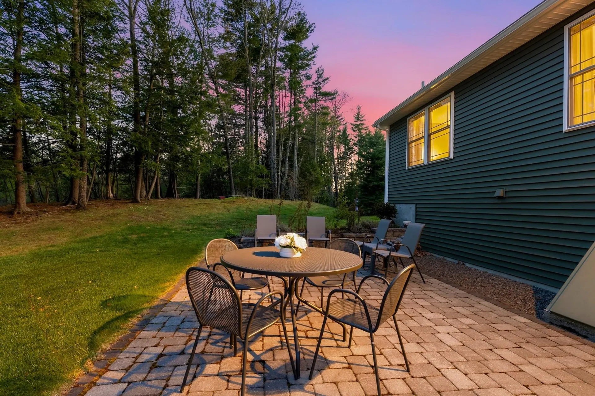 10 Wilson Way Brentwood NH 03833