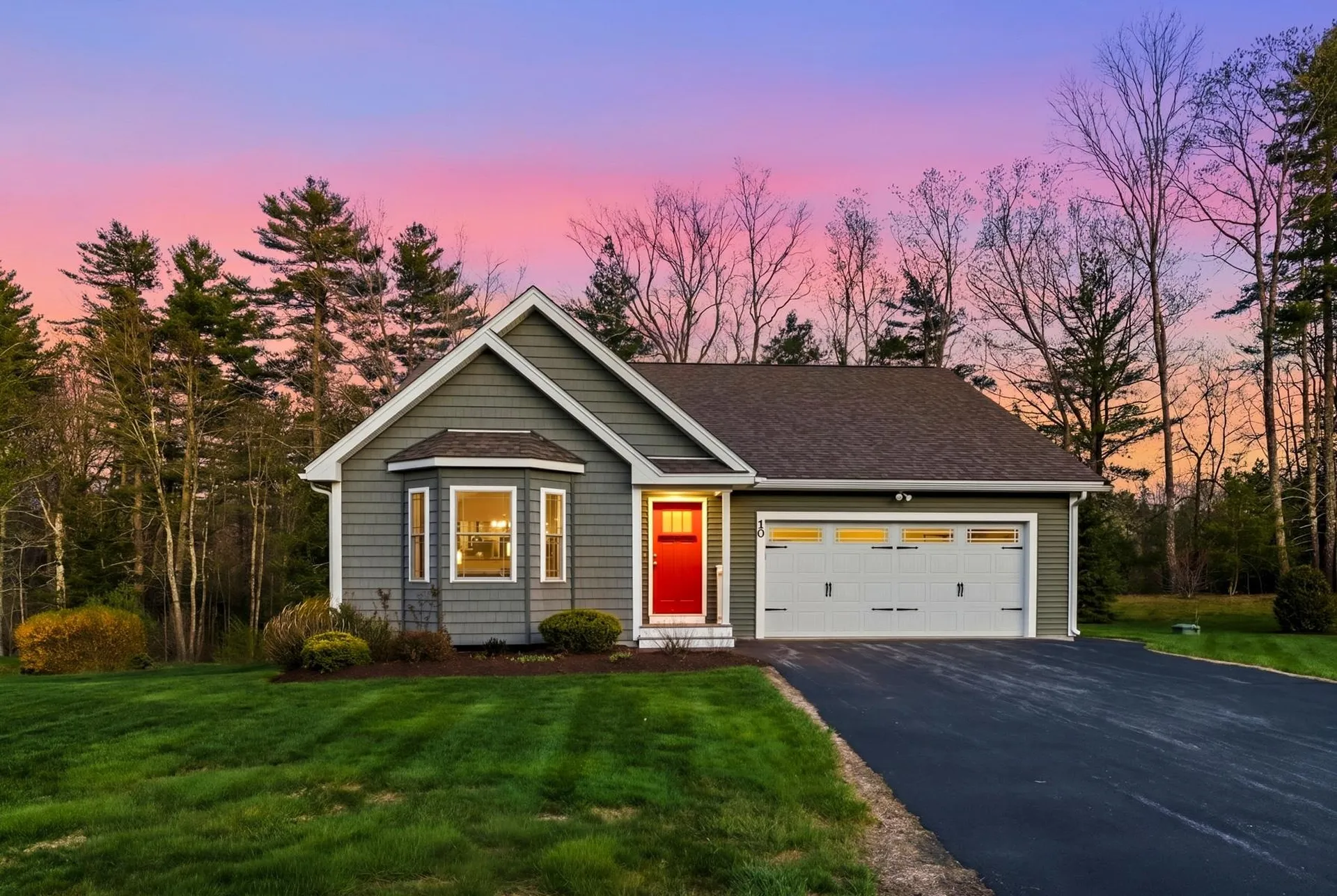 10 Wilson Way Brentwood NH 03833