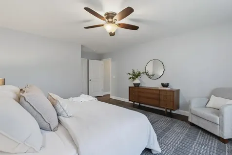 10 Wilson Way Brentwood NH 03833