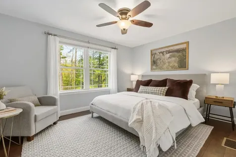 10 Wilson Way Brentwood NH 03833