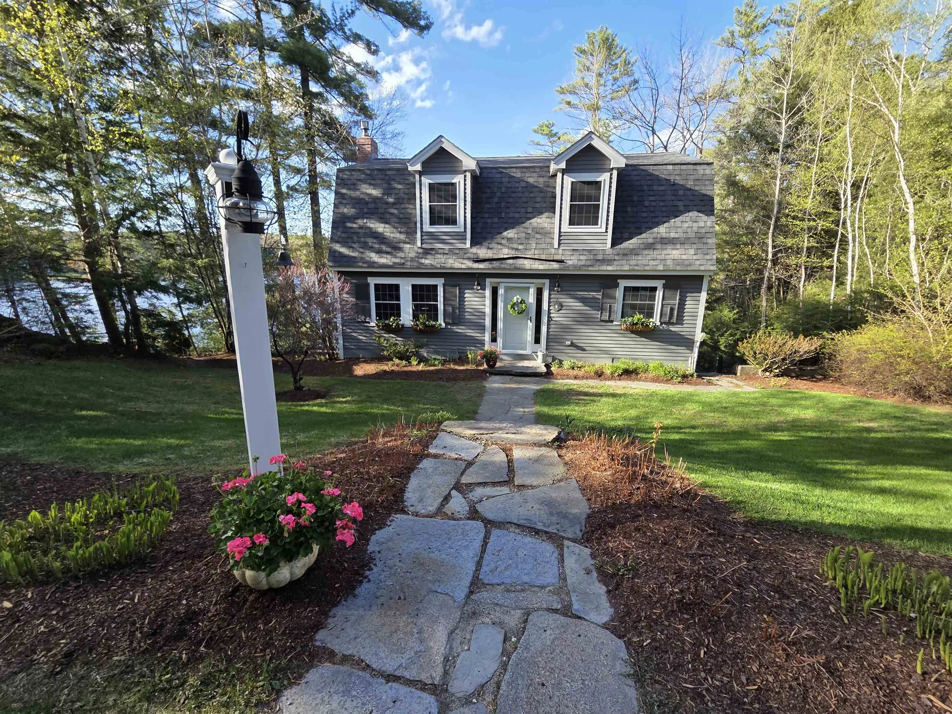 93 Algonquin Road Enfield NH 03748
