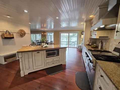 93 Algonquin Road Enfield NH 03748
