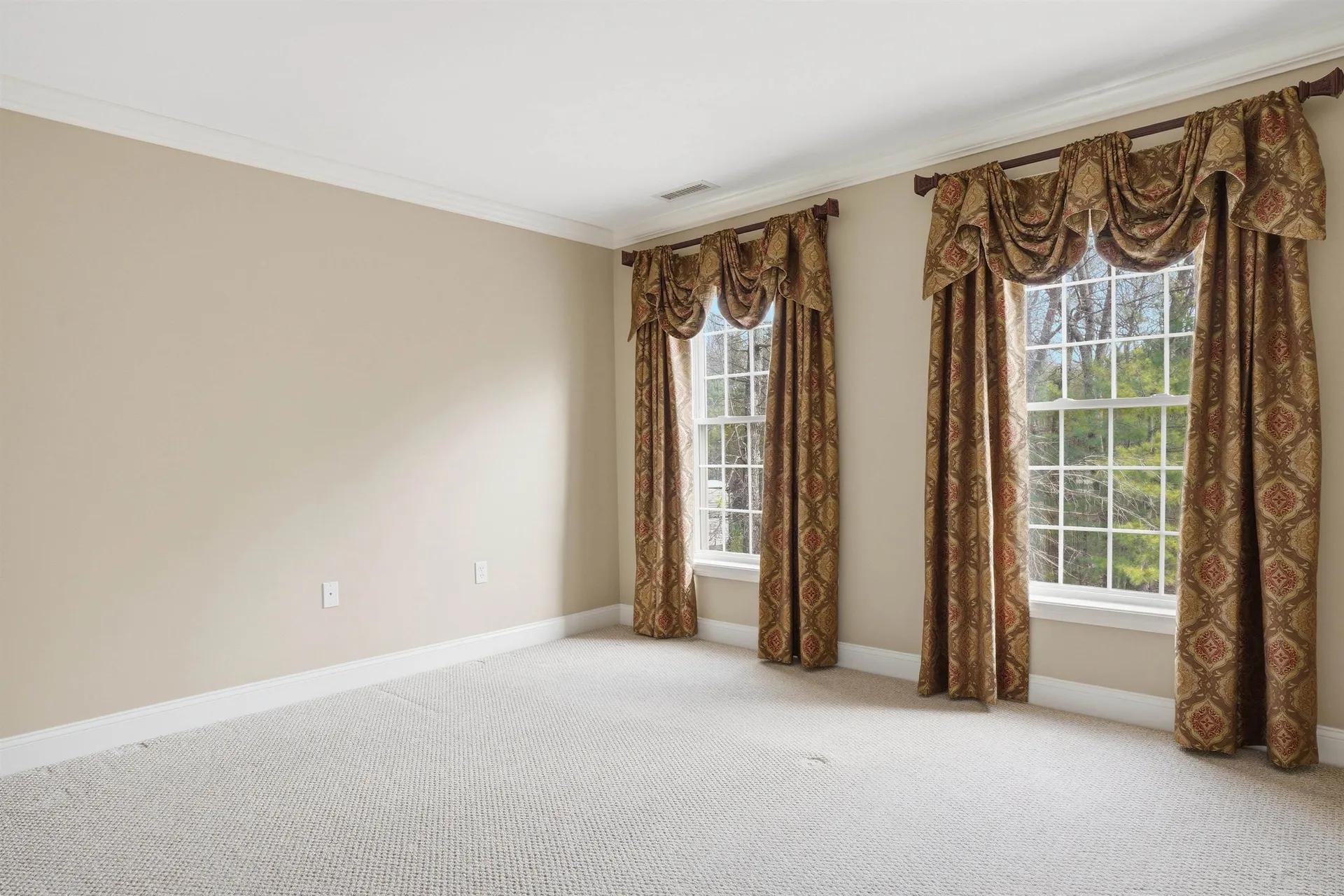 5 Duston Road Windham NH 03087