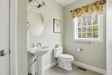 5 Duston Road Windham NH 03087