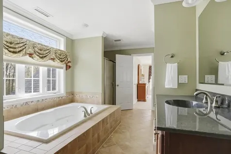 5 Duston Road Windham NH 03087