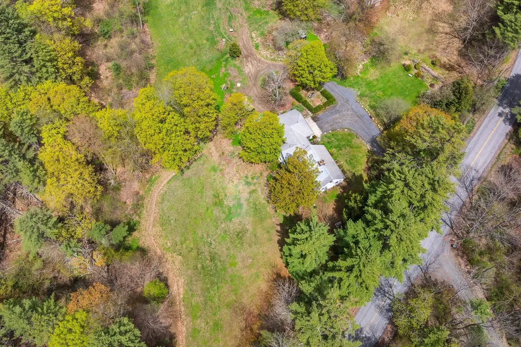 1224 Tucker Hill Road Thetford VT 05075