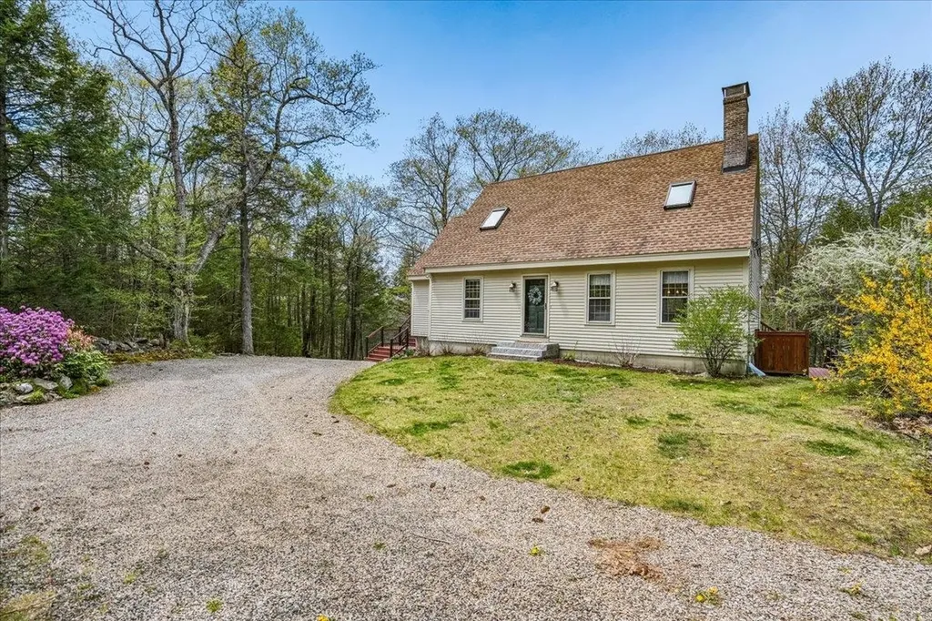 35 Haynes Road Deerfield NH 03037