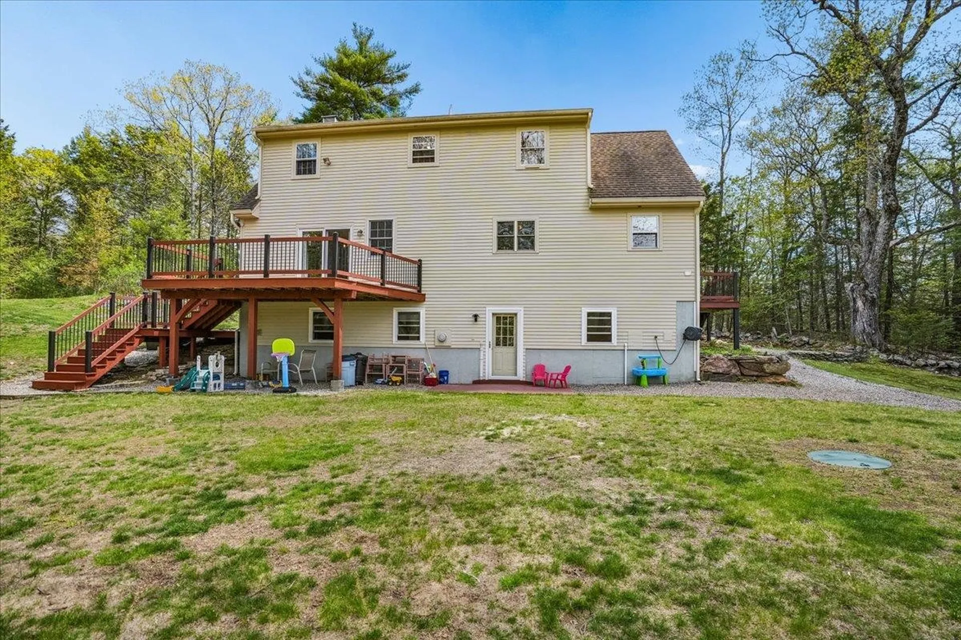 35 Haynes Road Deerfield NH 03037