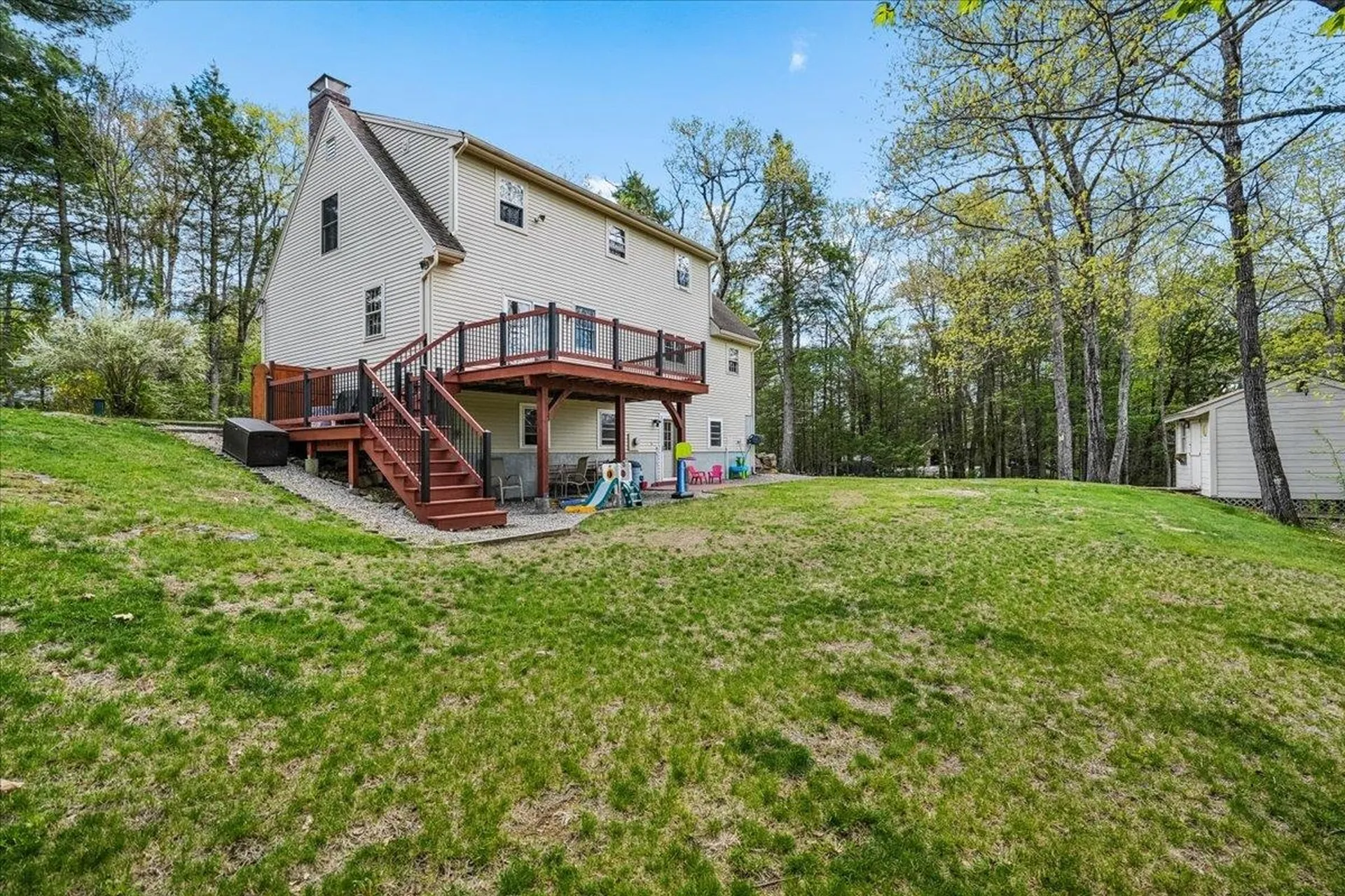 35 Haynes Road Deerfield NH 03037