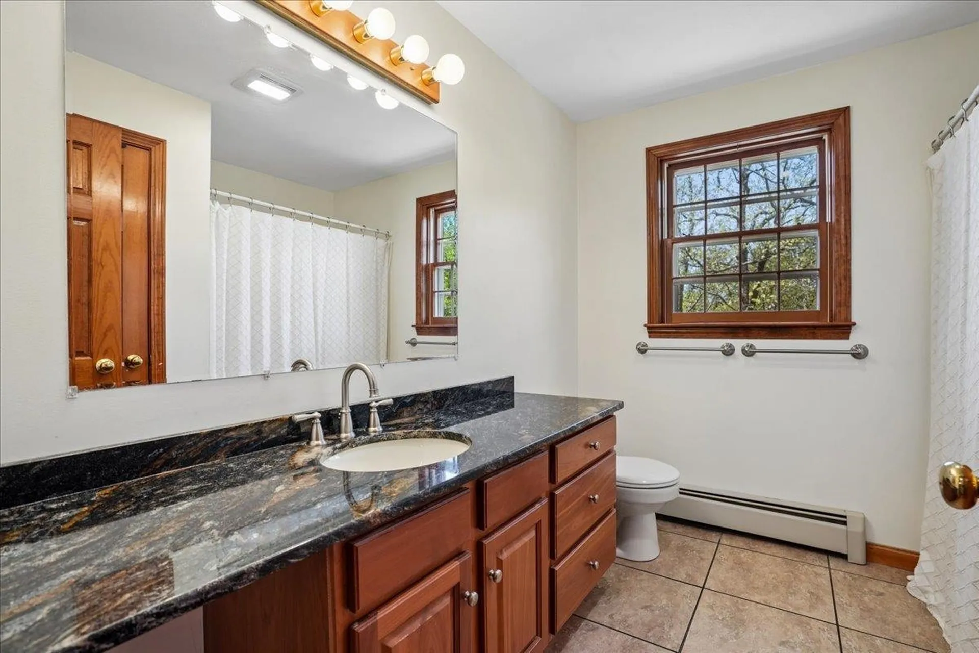 35 Haynes Road Deerfield NH 03037