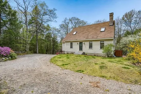 35 Haynes Road Deerfield NH 03037