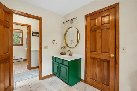 35 Haynes Road Deerfield NH 03037