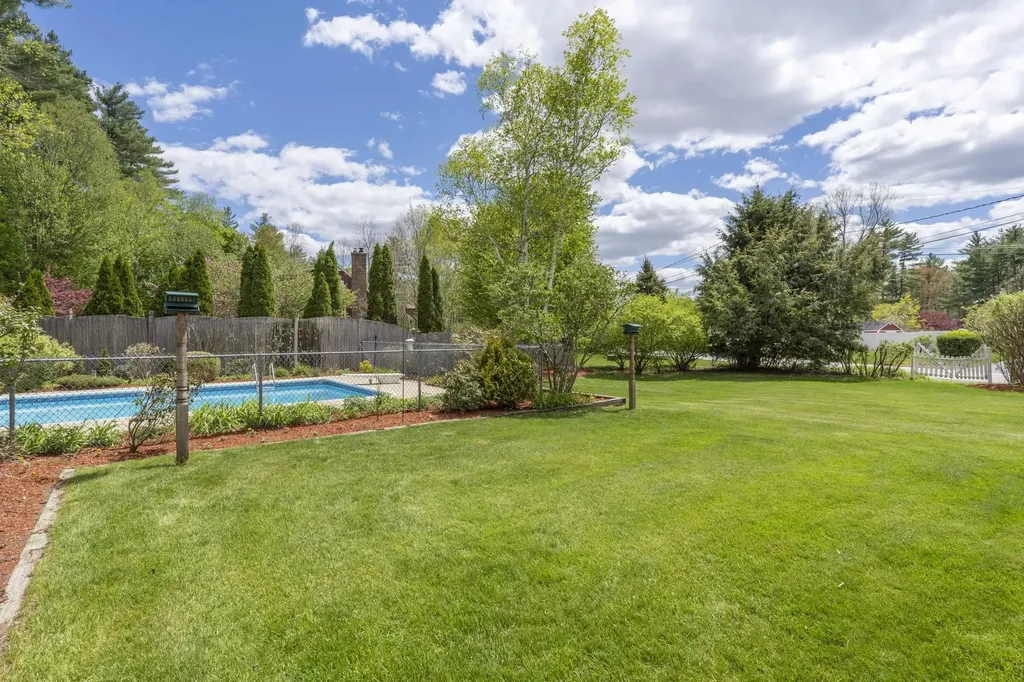 5 Courtland Drive Merrimack NH 03054