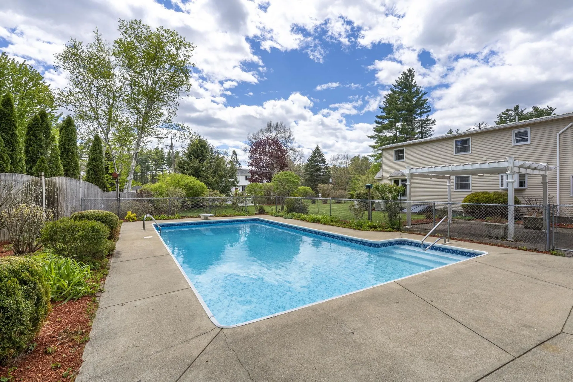 5 Courtland Drive Merrimack NH 03054
