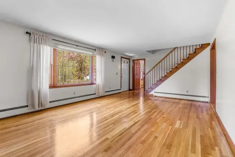 5 Courtland Drive Merrimack NH 03054