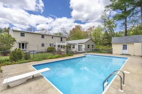 5 Courtland Drive Merrimack NH 03054