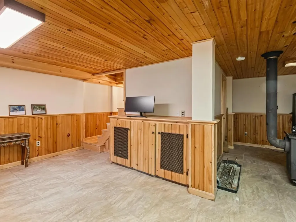 1593 North Road Hinesburg VT 05461