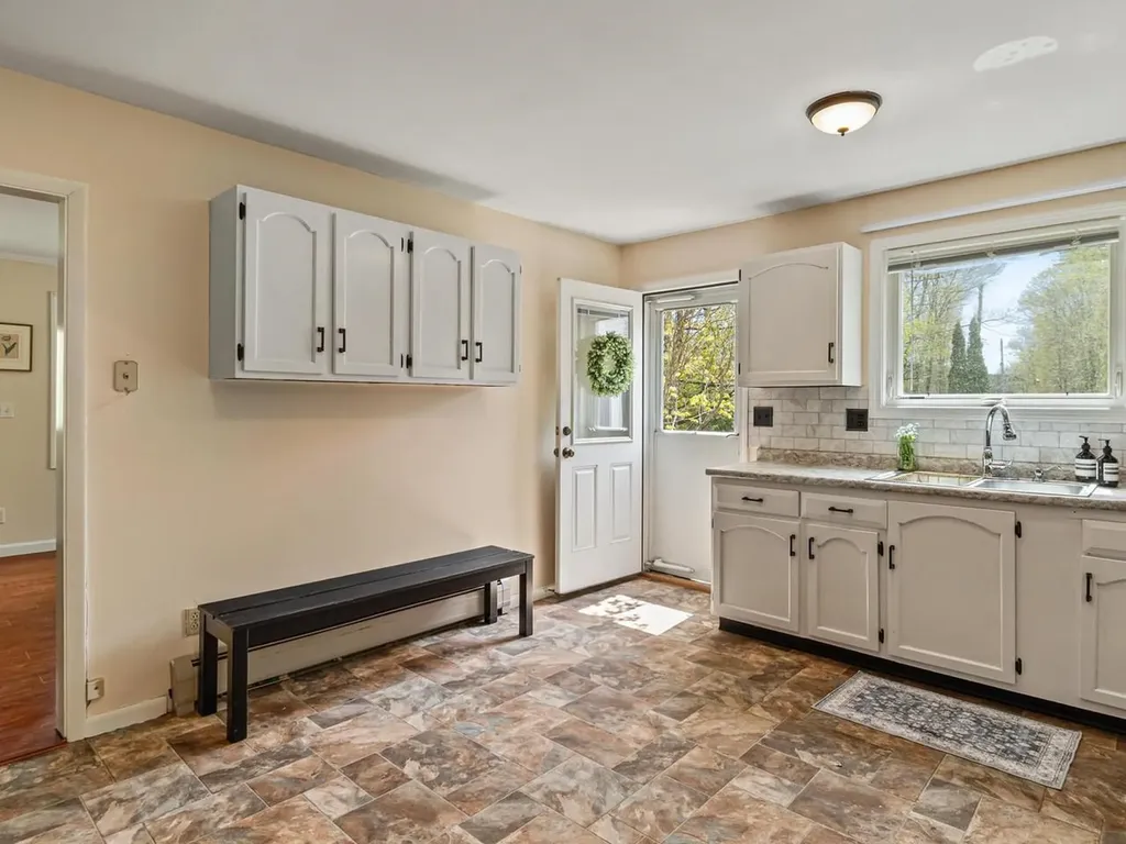 1593 North Road Hinesburg VT 05461