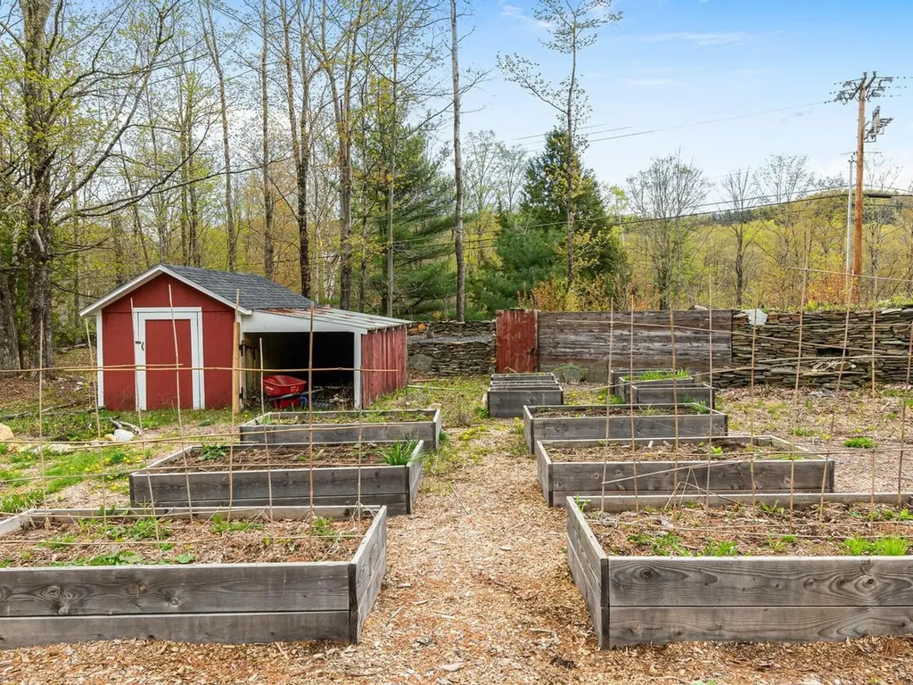 1593 North Road Hinesburg VT 05461