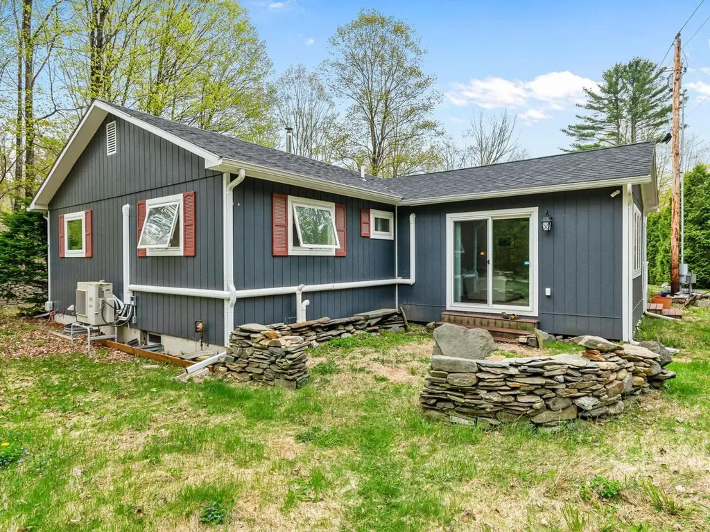 1593 North Road Hinesburg VT 05461