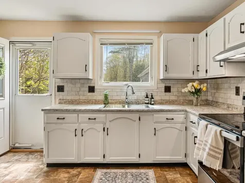 1593 North Road Hinesburg VT 05461