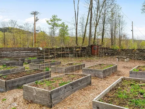 1593 North Road Hinesburg VT 05461