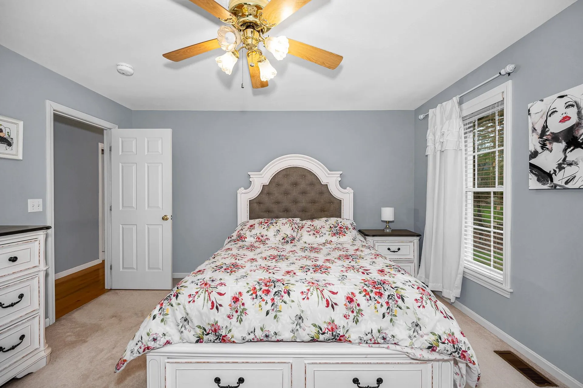 14 Cheshire Court Londonderry NH 03053