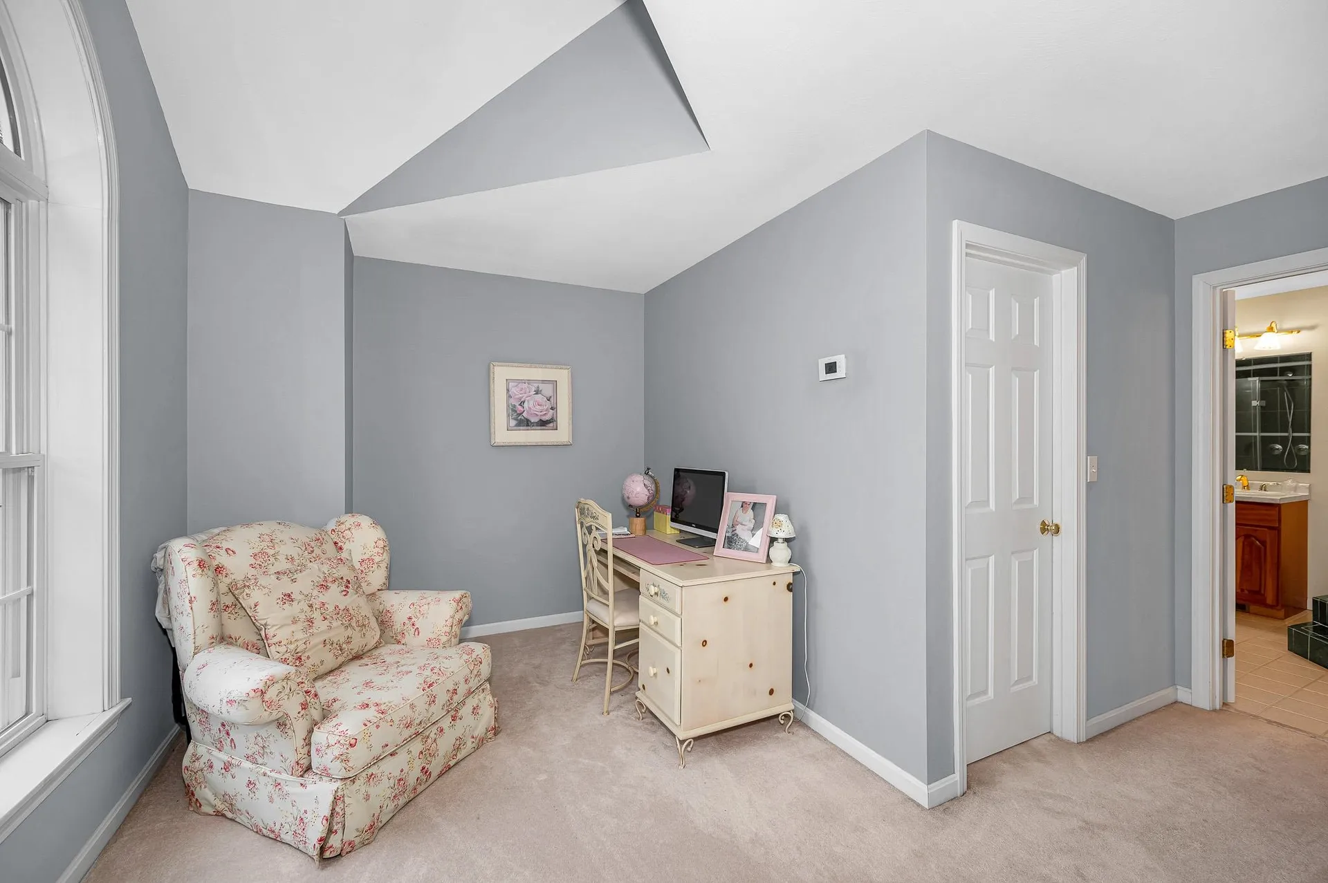 14 Cheshire Court Londonderry NH 03053