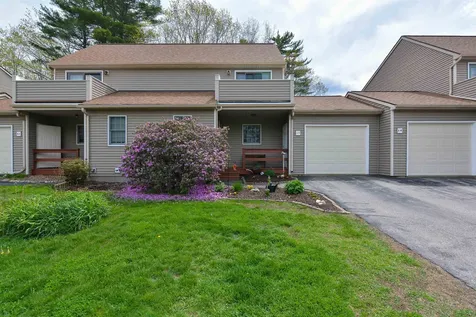 3 Wade Farm Road Newmarket NH 03857