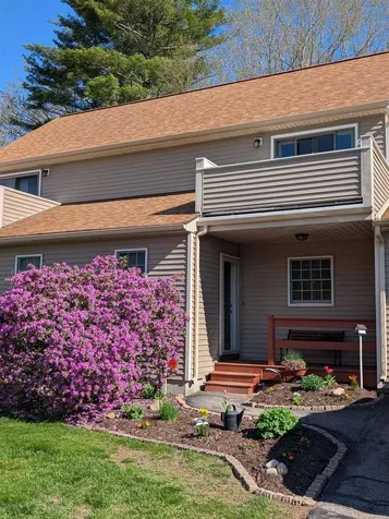 3 Wade Farm Road Newmarket NH 03857