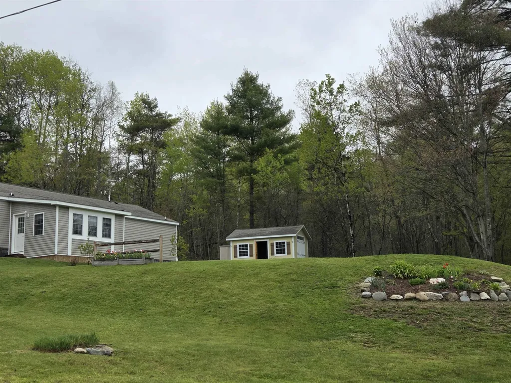 8 Meriden Mobile Court Drive Plainfield NH 03781