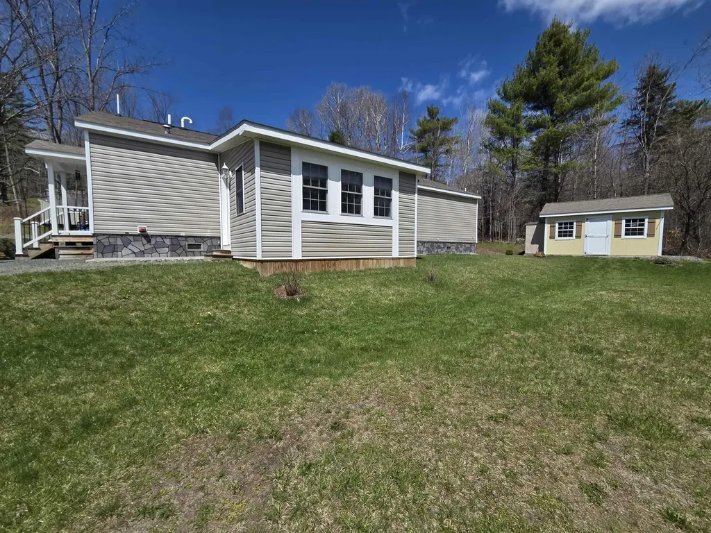 8 Meriden Mobile Court Drive Plainfield NH 03781