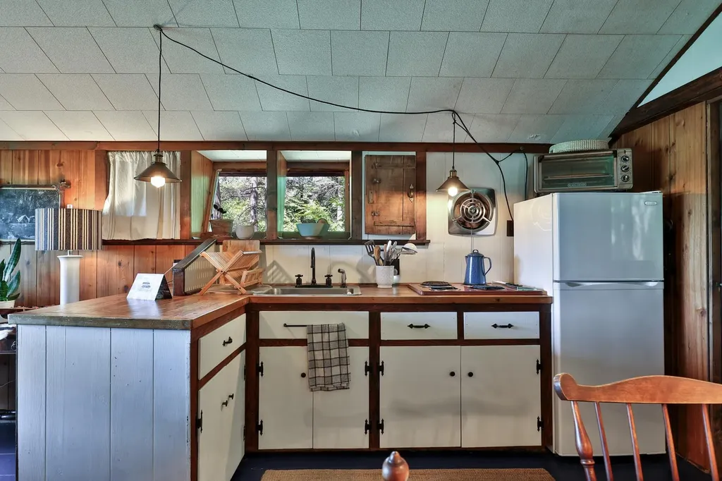 544 Vulture Mountain Road Stockbridge VT 05772