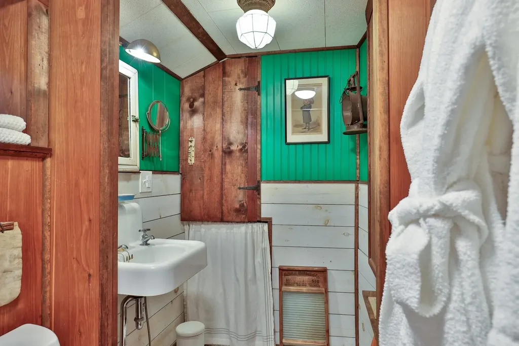 544 Vulture Mountain Road Stockbridge VT 05772