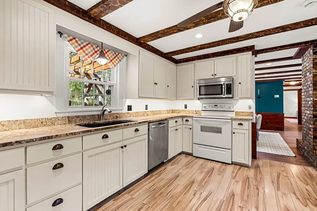 30 Marvin Road Moultonborough NH 03254